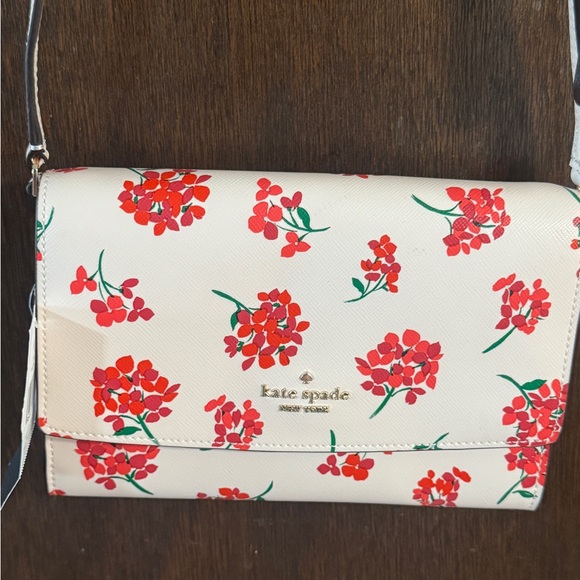 kate spade Handbags - Kate Spade Pale Pink Crossbody with Red Floral Print